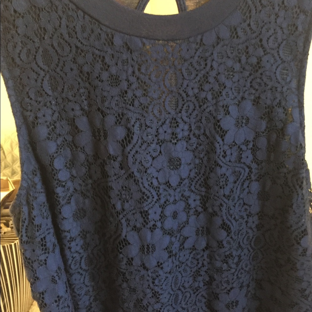 Lace Tank Top With Ruffle Bottom - Picture 4 of 9